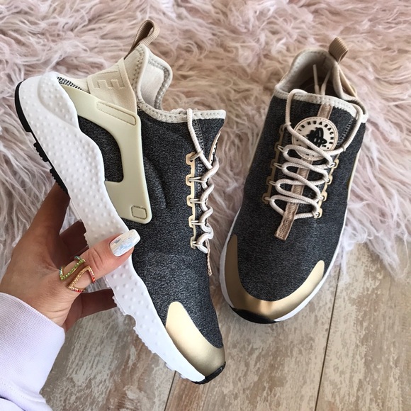 NWT Nike Air Huarache Ultra special edition! - Picture 4 of 8